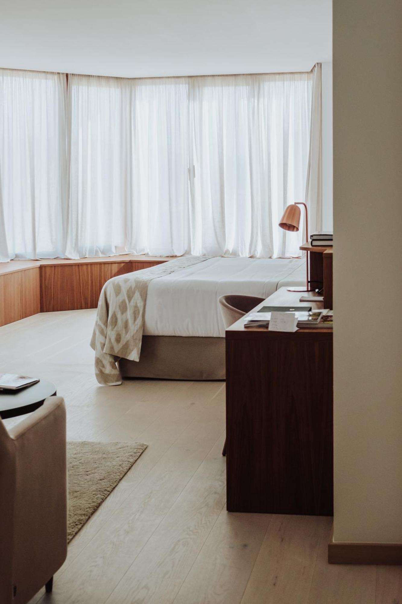 Family Room Spa access